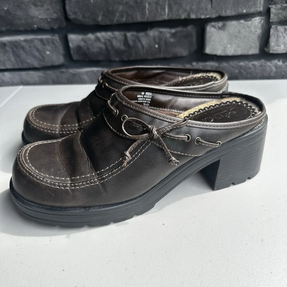 Vintage Y2K Mudd Brown Chunky Platform Heel Mule Clogs Shoes - Women's Size 10